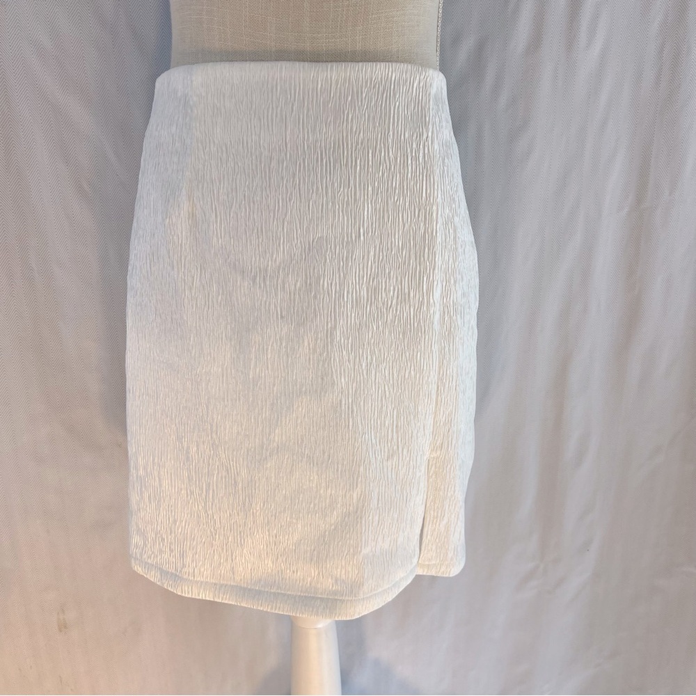 Nasty Gal Collection Skirt Mini Pencil White Textured Fabric Front Kick Pleat 6👍